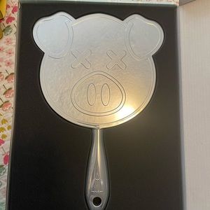 Jeffree Star & Shane Dawson pearlescent mirror